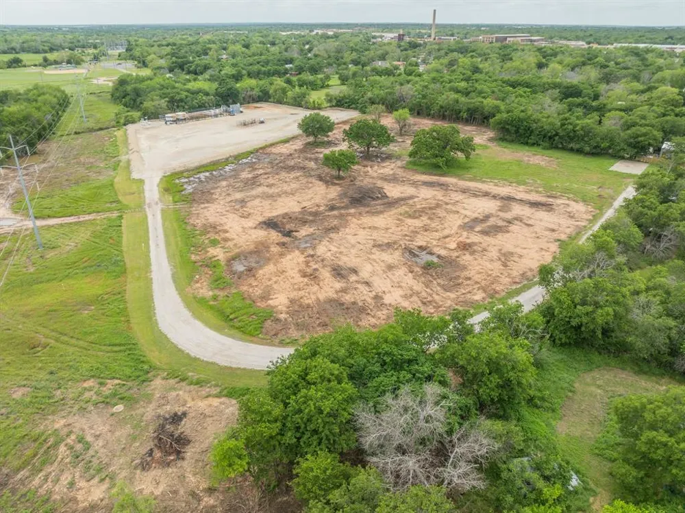 622 Mansfield Road Cleburne, TX 76031