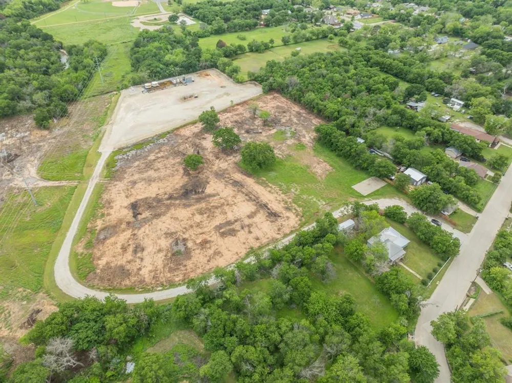 622 Mansfield Road Cleburne, TX 76031