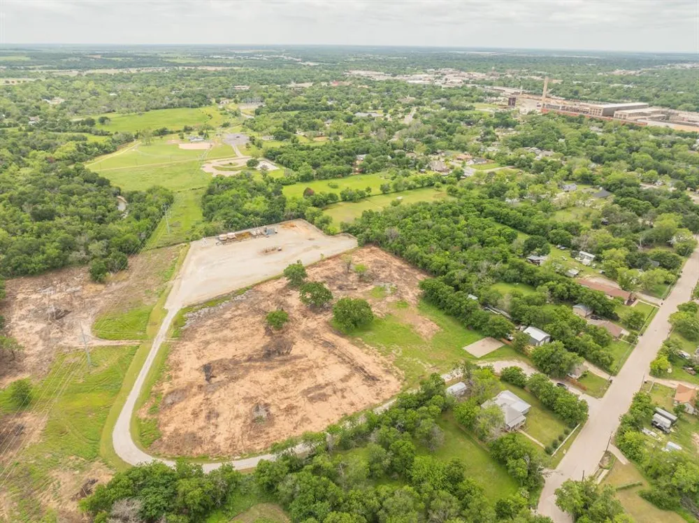 622 Mansfield Road Cleburne, TX 76031