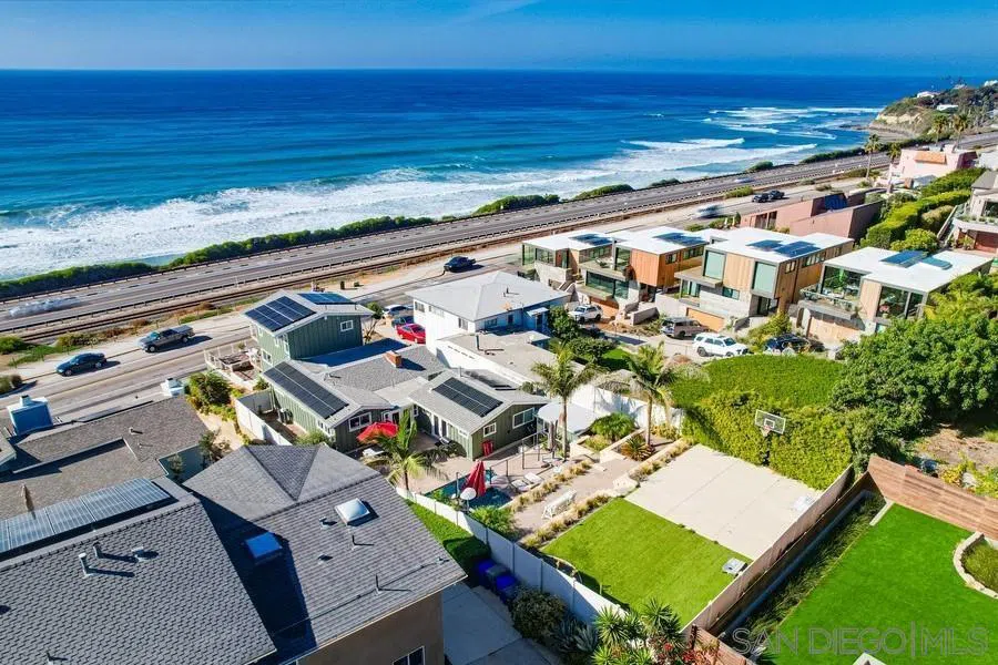 1571 San Elijo Ave Cardiff by the Sea, CA 92007