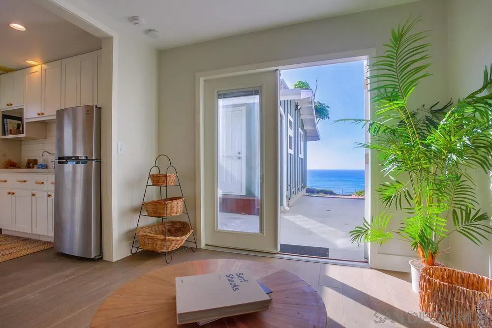 1571 San Elijo Ave Cardiff by the Sea, CA 92007