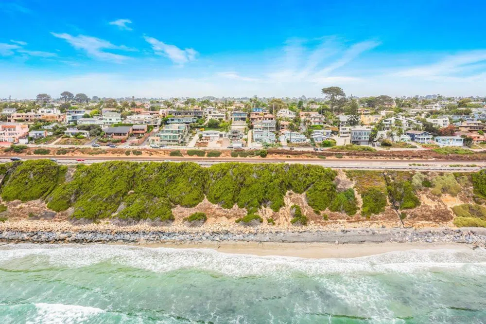 1571 San Elijo Ave Cardiff by the Sea, CA 92007