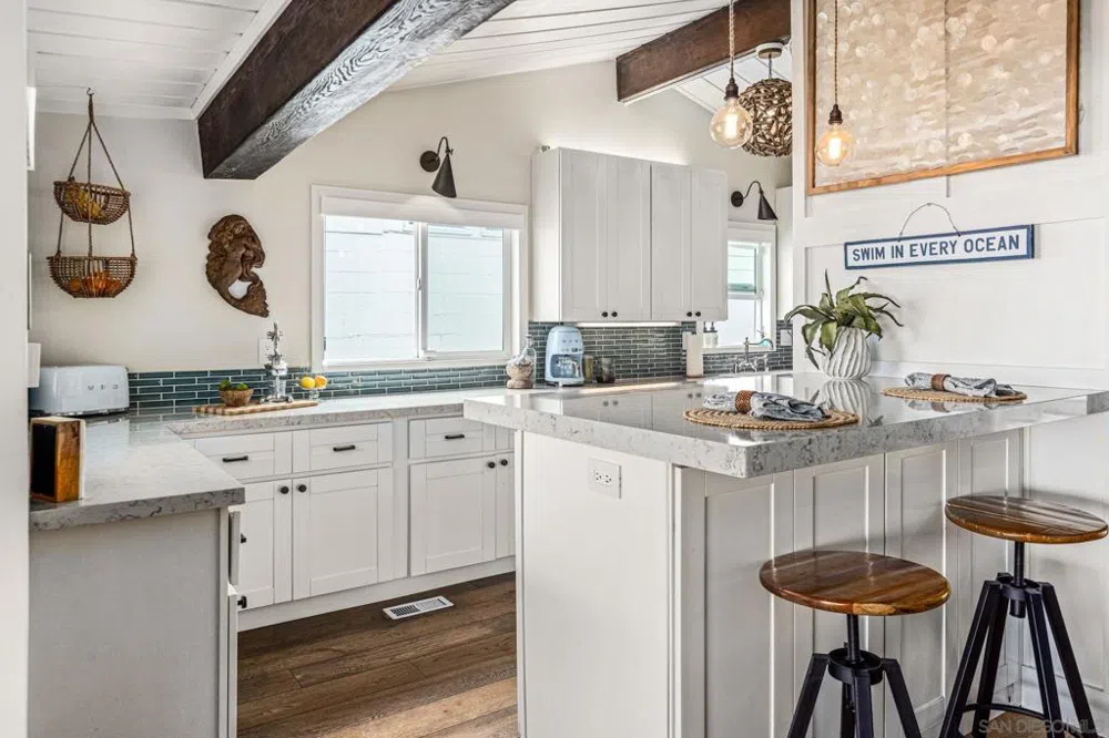 1571 San Elijo Ave Cardiff by the Sea, CA 92007