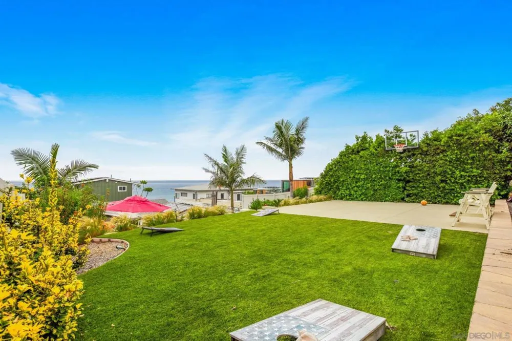1571 San Elijo Ave Cardiff by the Sea, CA 92007
