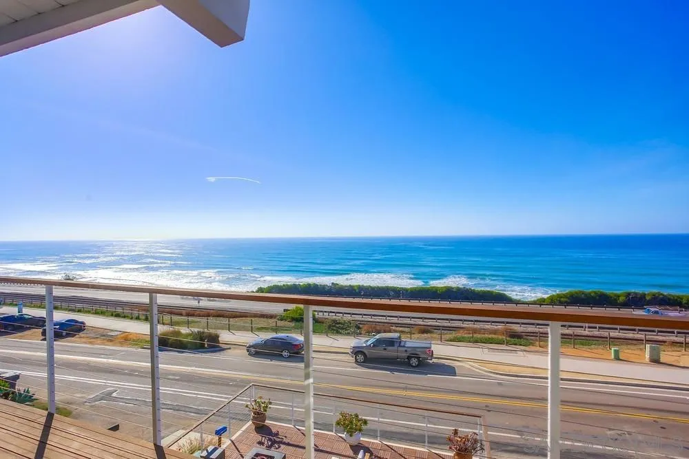 1571 San Elijo Ave Cardiff by the Sea, CA 92007
