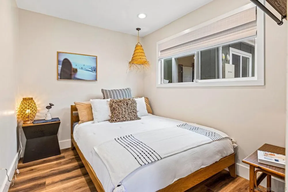 1571 San Elijo Ave Cardiff by the Sea, CA 92007