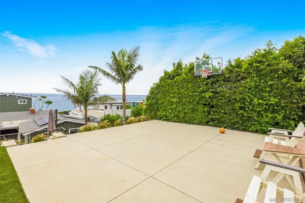 1571 San Elijo Ave Cardiff by the Sea, CA 92007