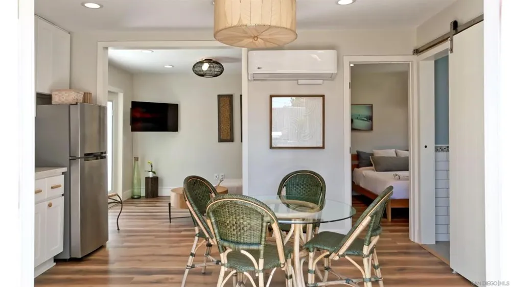 1571 San Elijo Ave Cardiff by the Sea, CA 92007