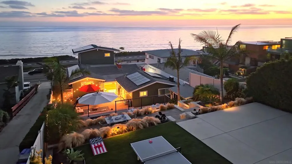 1571 San Elijo Ave Cardiff by the Sea, CA 92007