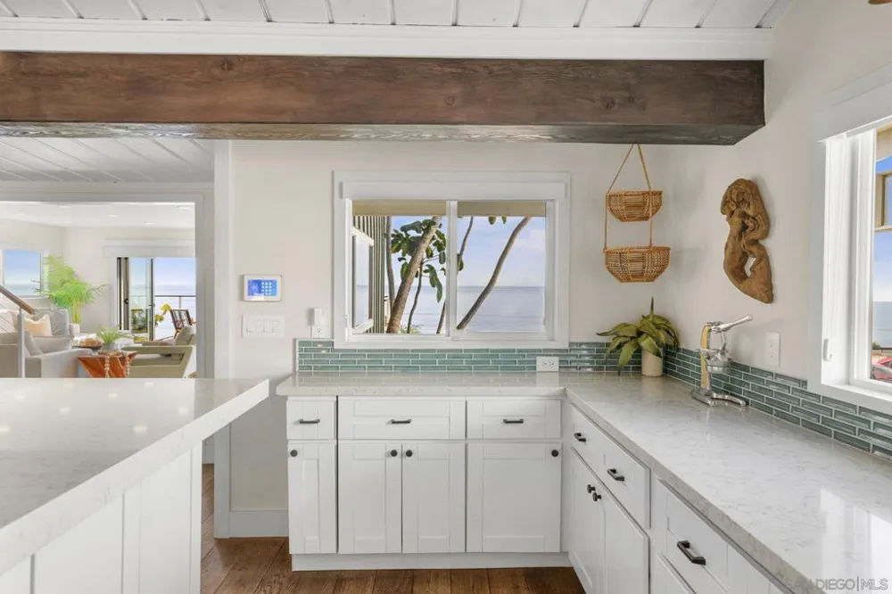 1571 San Elijo Ave Cardiff by the Sea, CA 92007