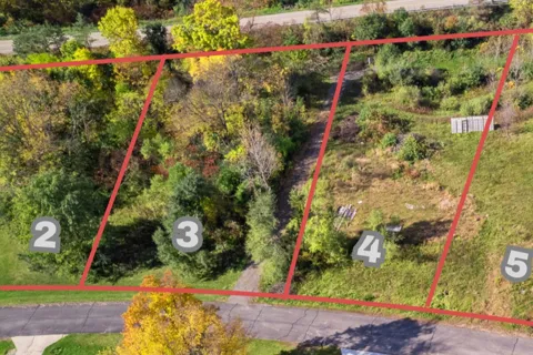3 Twin Meadows Drive