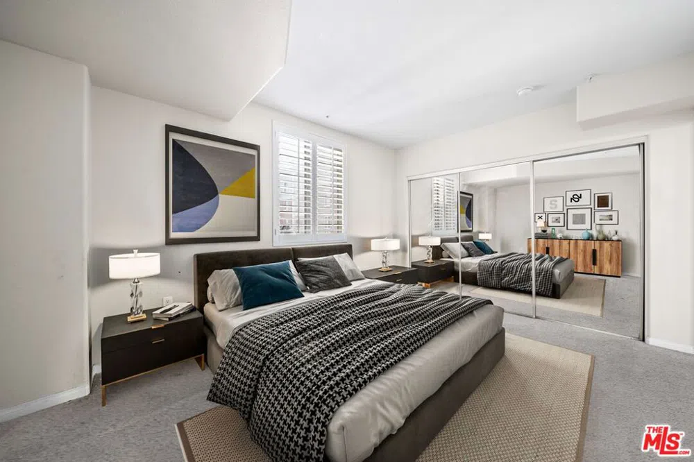 3740 Santa Rosalia Drive #212 Los Angeles, CA 90008