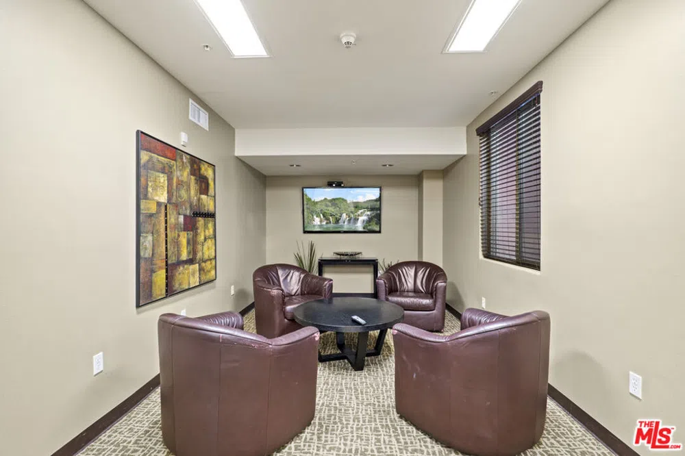 3740 Santa Rosalia Drive #212 Los Angeles, CA 90008