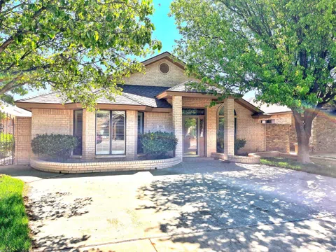 105 Fannin Avenue