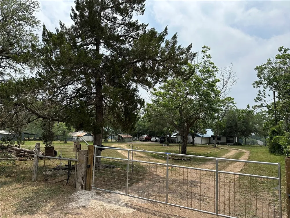 Address Not Shown Goliad, TX 77963