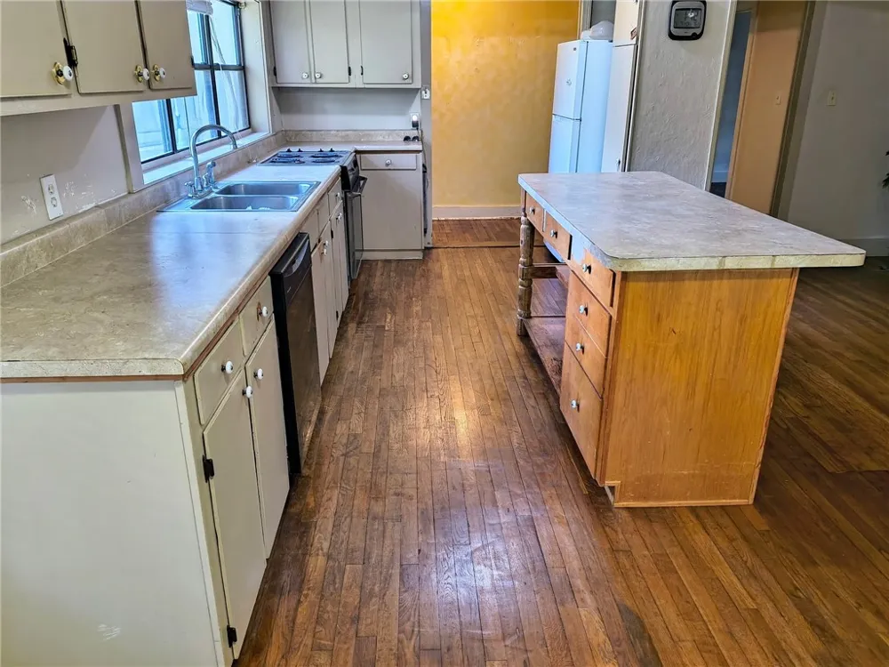 Address Not Shown Goliad, TX 77963