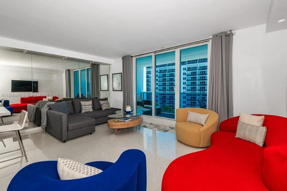 2301 Collins Ave #1111 Miami Beach, FL 33139