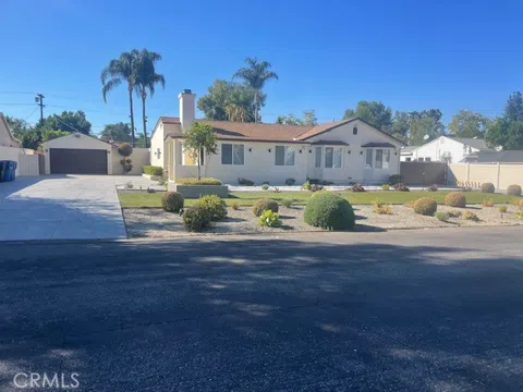 5835 Topeka Drive
