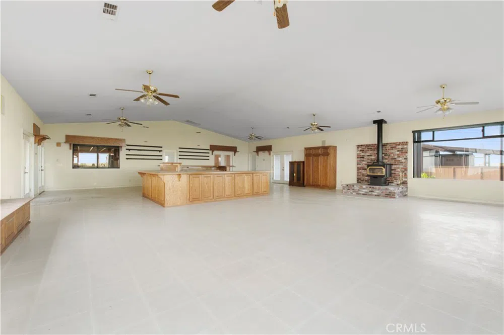 6922 G STREET Merced, CA 95340