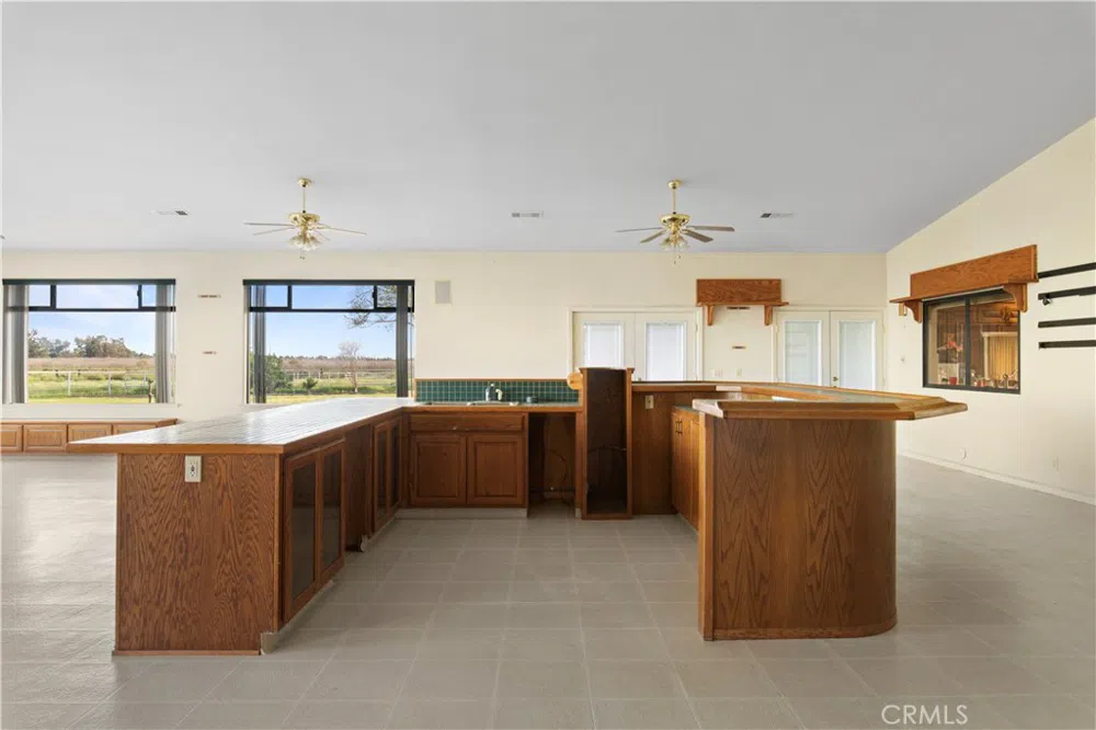 6922 G STREET Merced, CA 95340