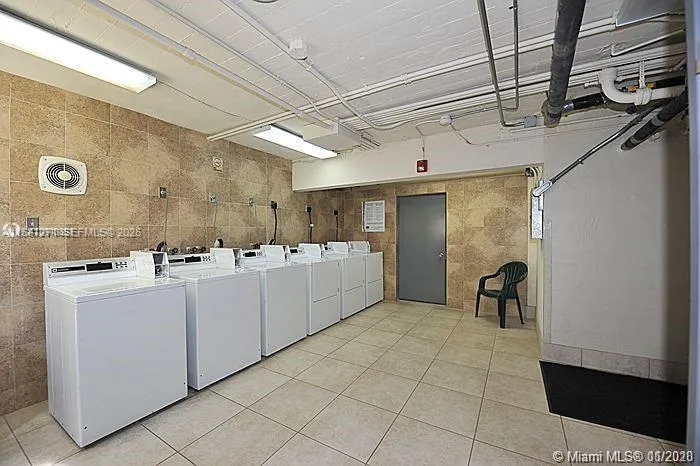 7300 Ocean Ter Miami Beach, FL 33141