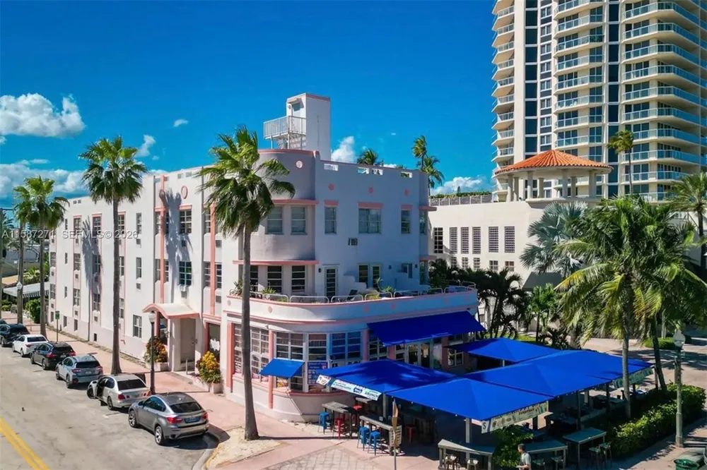 7300 Ocean Ter Miami Beach, FL 33141