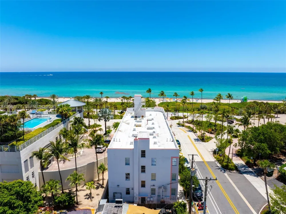 7300 Ocean Ter Miami Beach, FL 33141