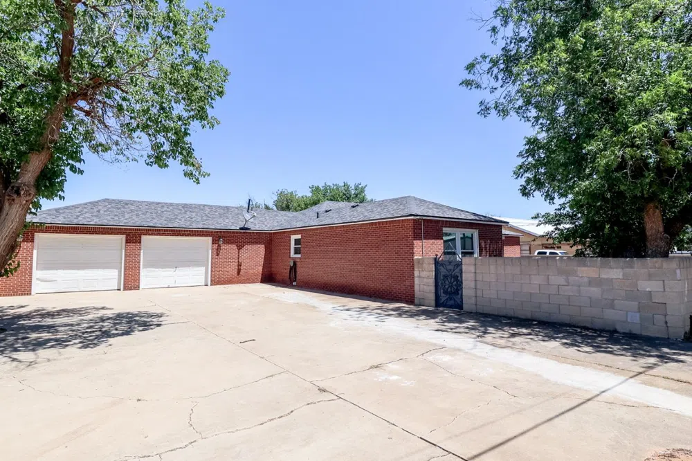 813 N 15th Street Lamesa, TX 79331