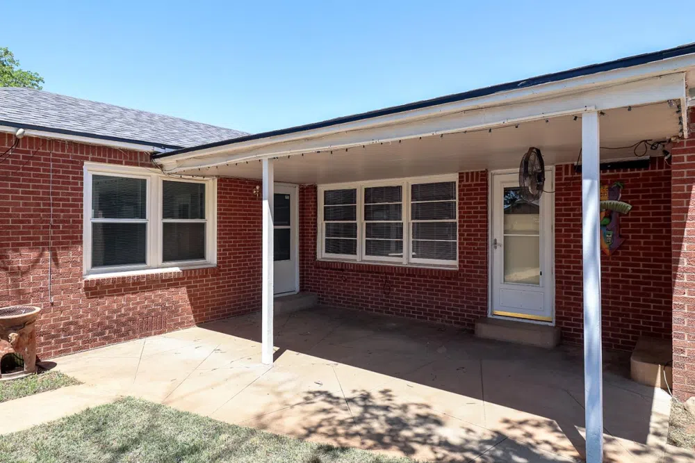 813 N 15th Street Lamesa, TX 79331