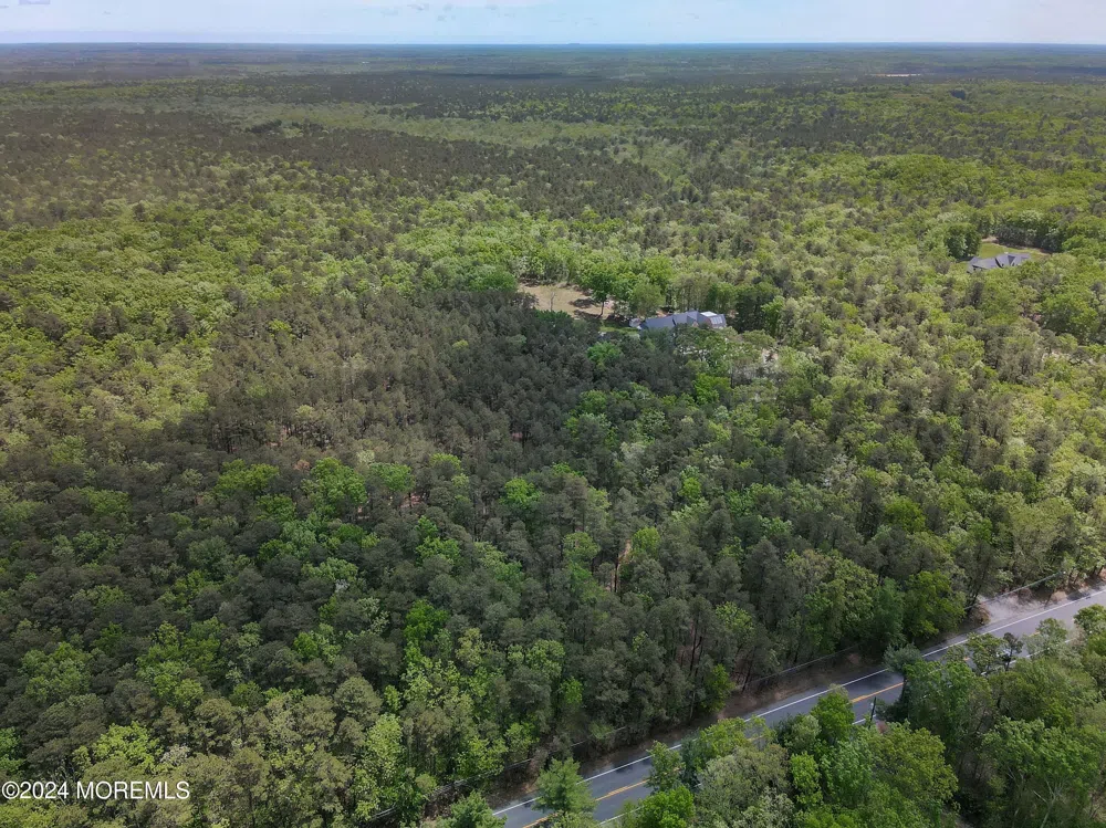 371 Monmouth Road Freehold, NJ 07728