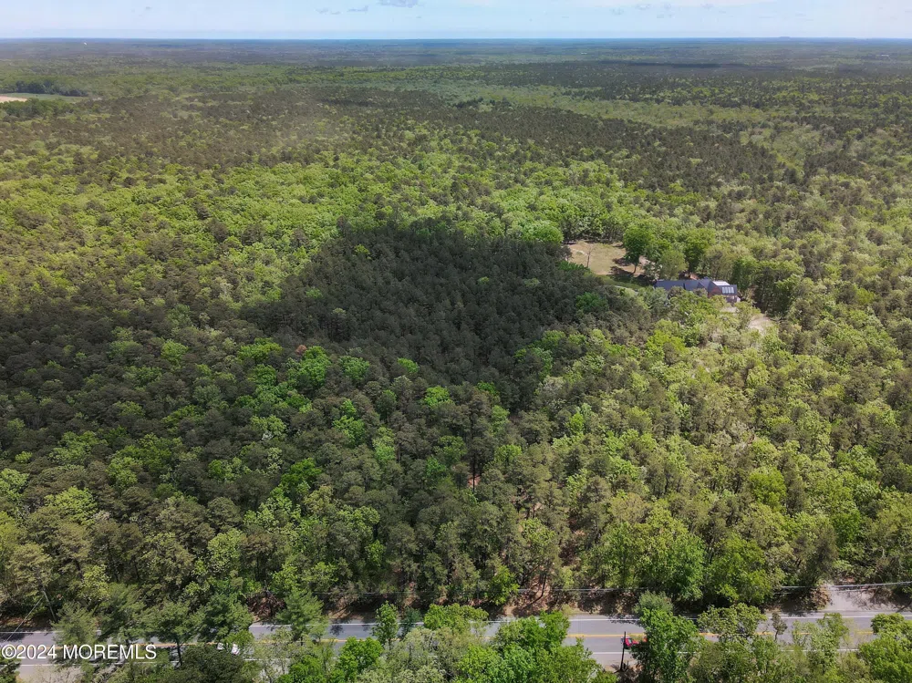 371 Monmouth Road Freehold, NJ 07728