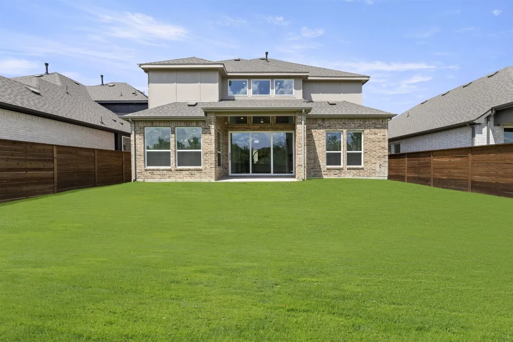 1940 Harmony Pine Mesquite, TX 75181