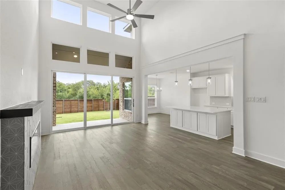 1940 Harmony Pine Mesquite, TX 75181