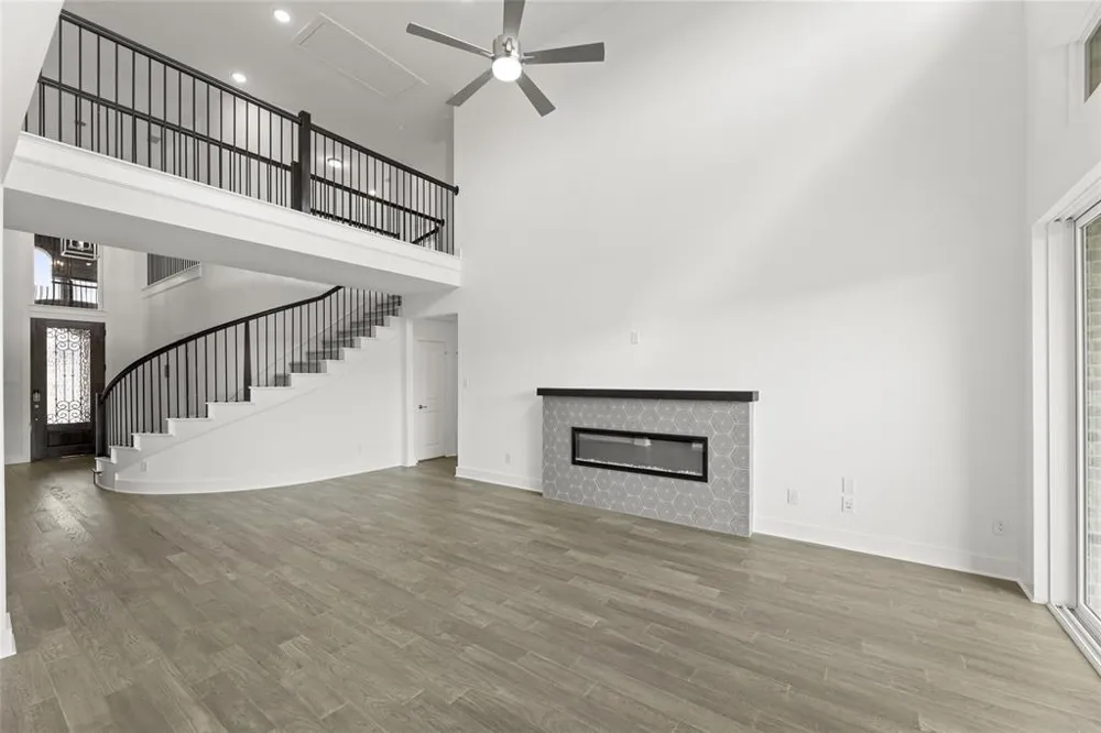 1940 Harmony Pine Mesquite, TX 75181