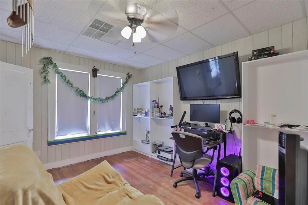 1814 Commercial Avenue Anson, TX 79501