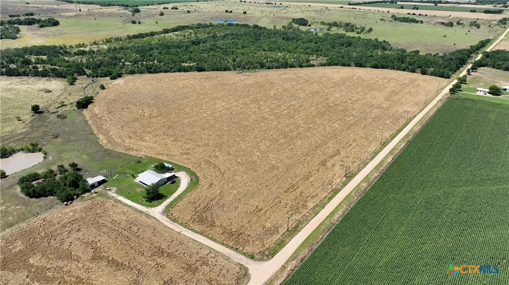 1172 CR 133 Burlington, TX 76519