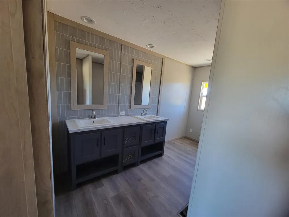 387 Duvall Street Bonham, TX 75418