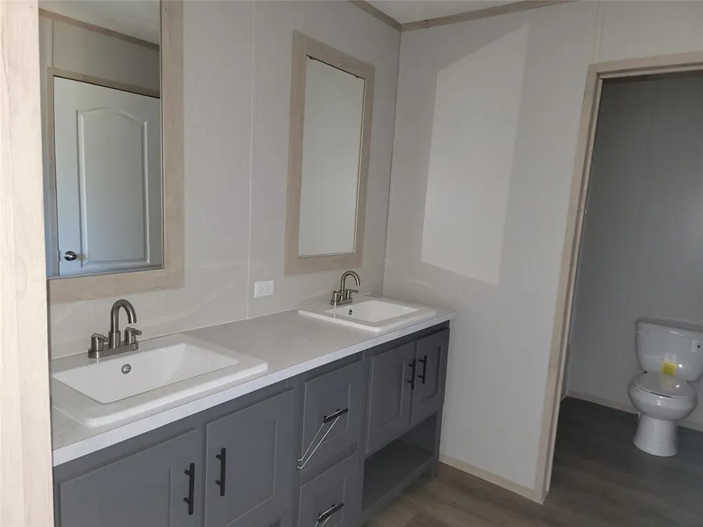 387 Duvall Street Bonham, TX 75418