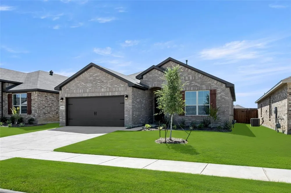 1913 Seminole Drive Cleburne, TX 76033