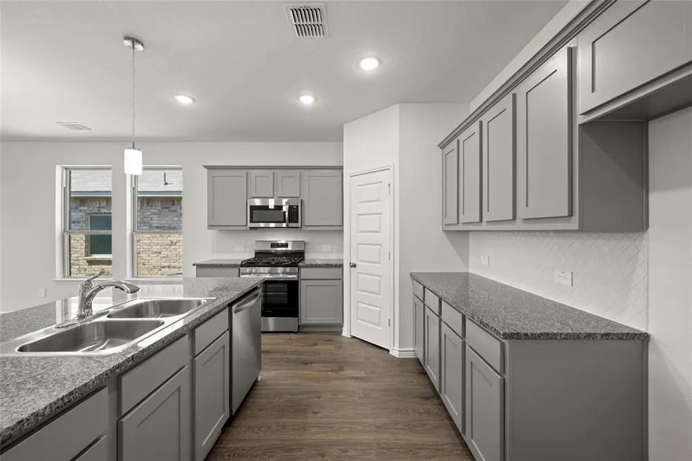 1913 Seminole Drive Cleburne, TX 76033