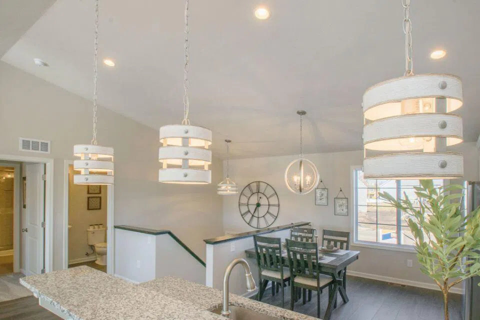 610 Manorwood Circle Benton Harbor, MI 49022