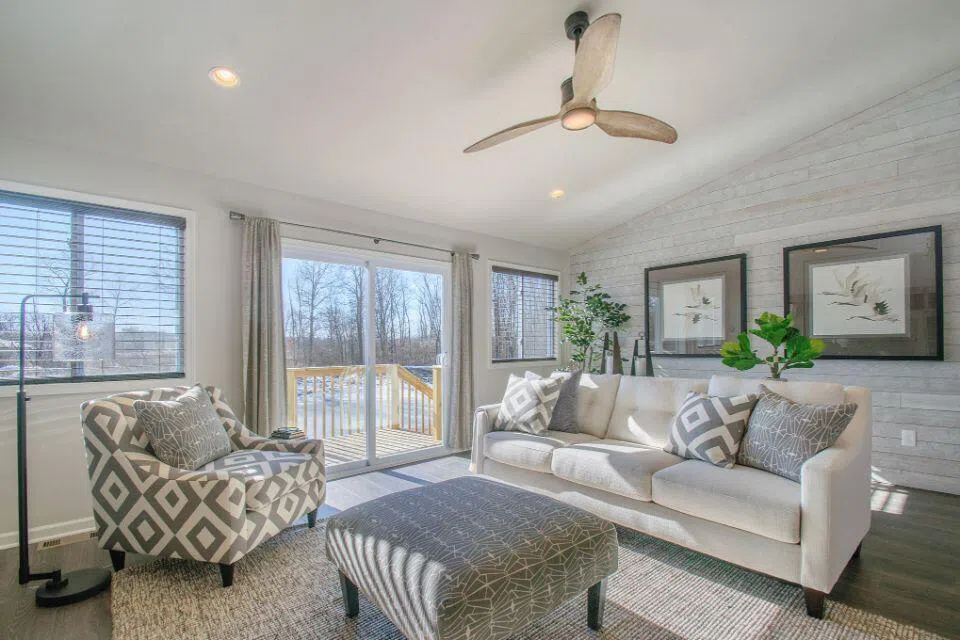 610 Manorwood Circle Benton Harbor, MI 49022