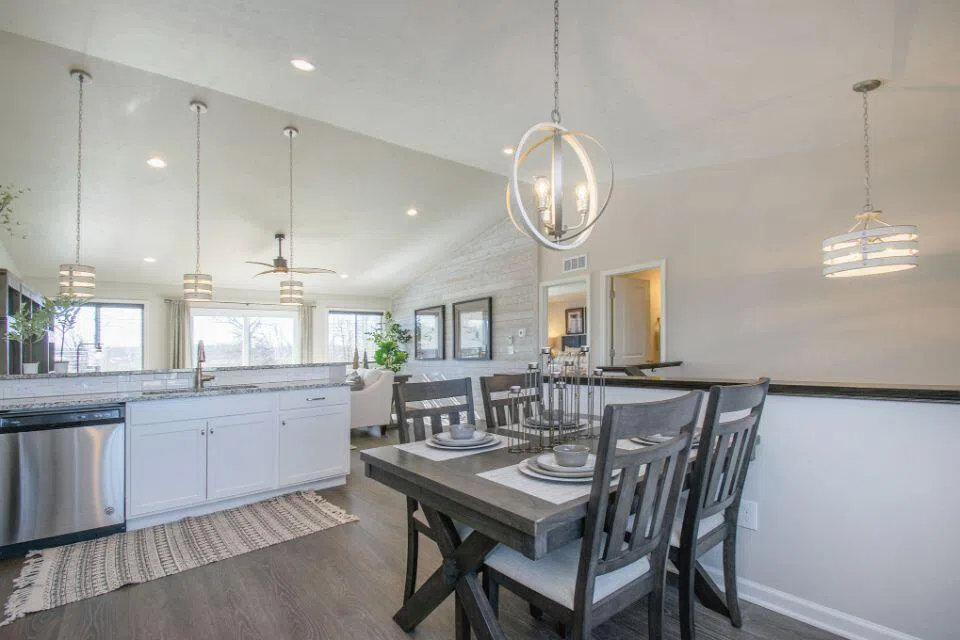 610 Manorwood Circle Benton Harbor, MI 49022