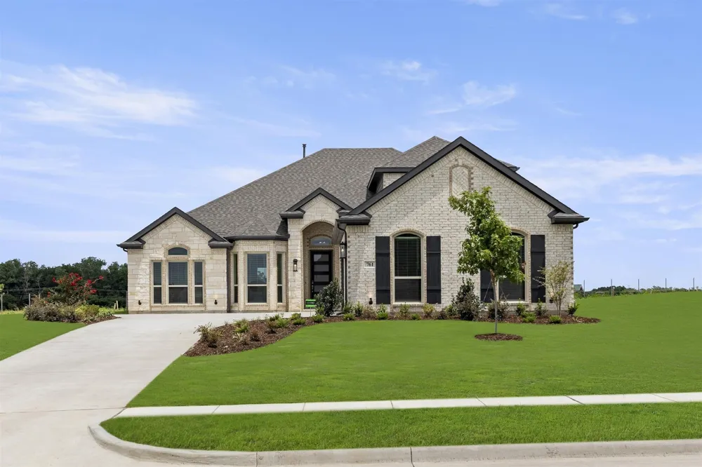 761 Emerald Valley Drive Ovilla, TX 75154