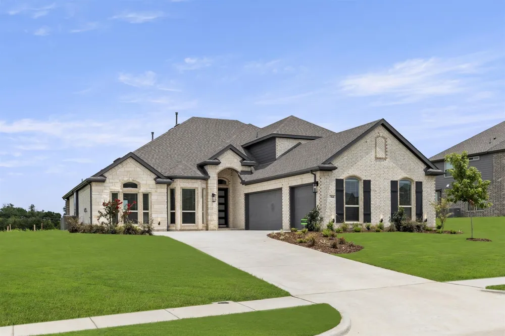 761 Emerald Valley Drive Ovilla, TX 75154