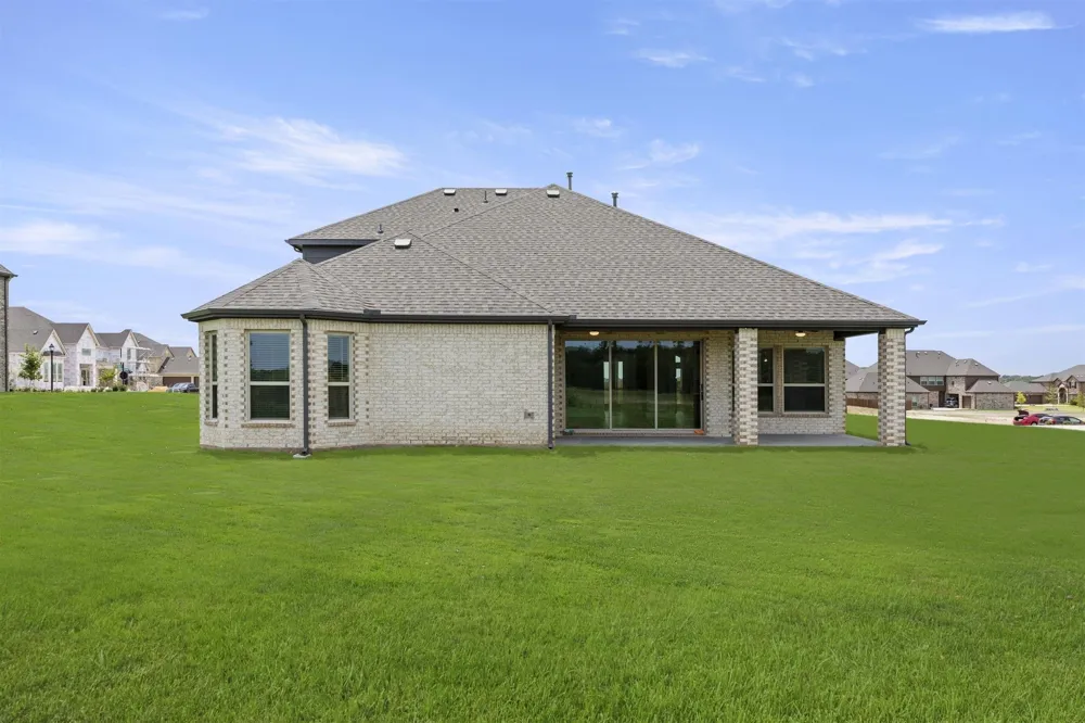 761 Emerald Valley Drive Ovilla, TX 75154