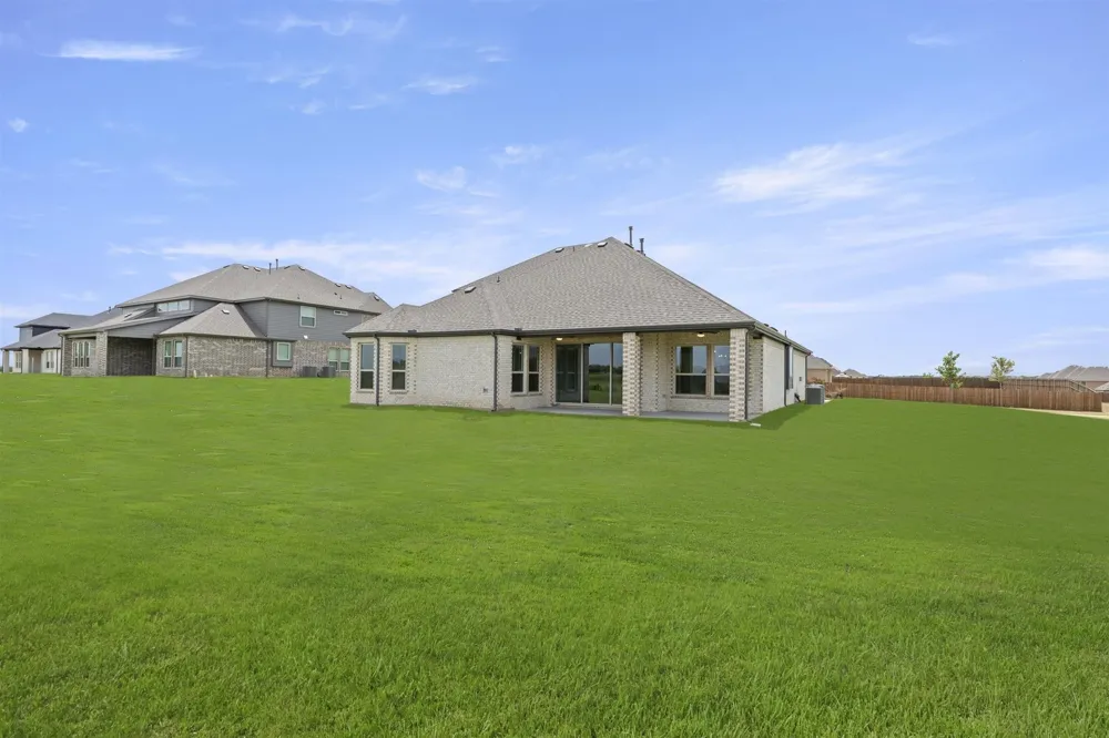 761 Emerald Valley Drive Ovilla, TX 75154