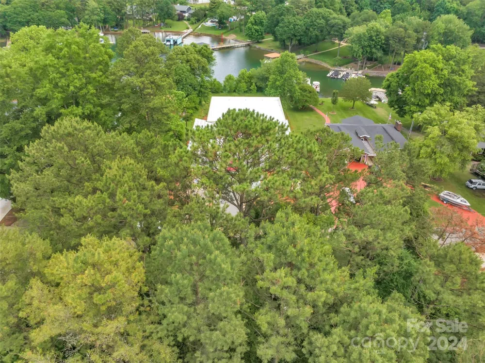 15925 Henry Lane Huntersville, NC 28078