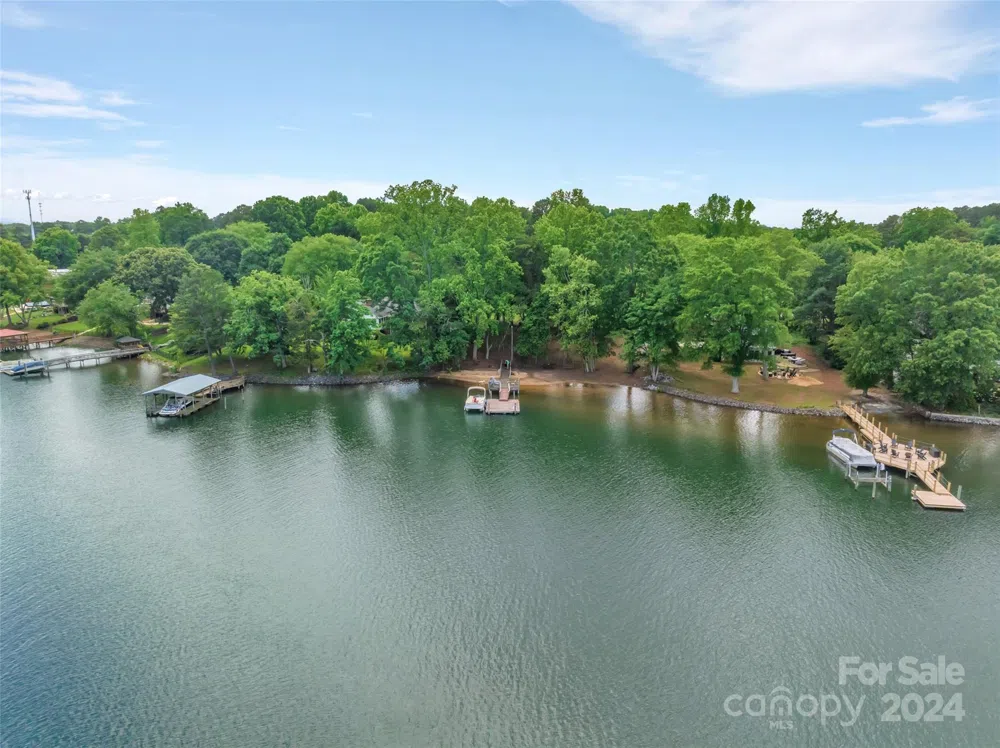 15925 Henry Lane Huntersville, NC 28078