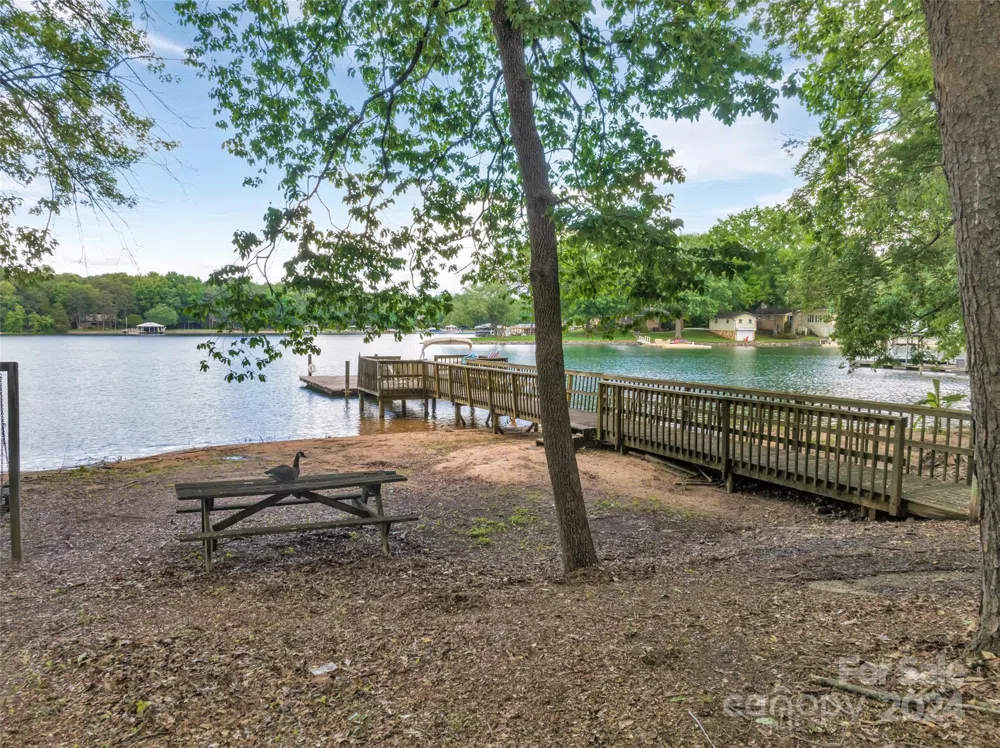 15925 Henry Lane Huntersville, NC 28078